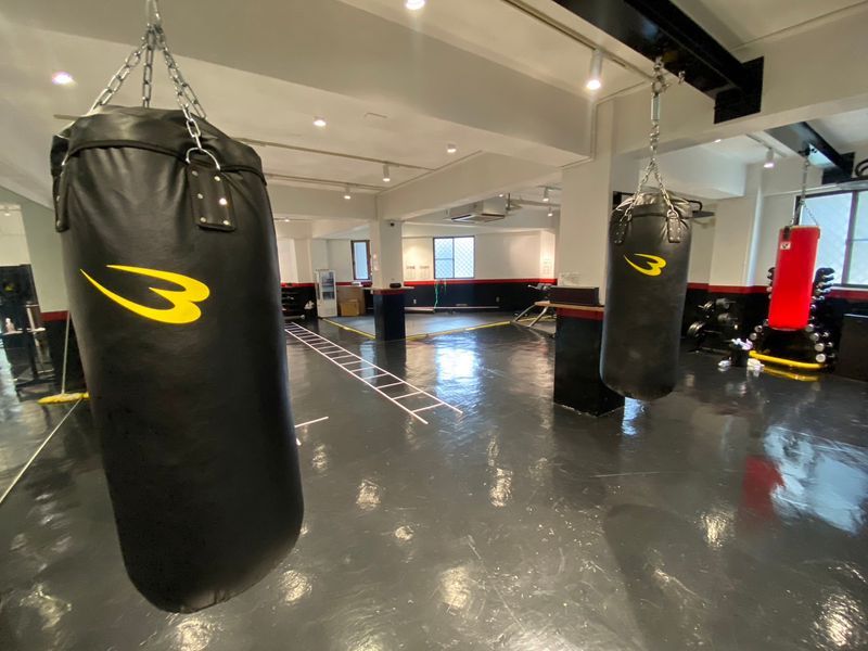 サンドバッグ　大阪府内引き取り可能な方 レンタルスペースRB】を予約 (¥605~)｜インスタベース