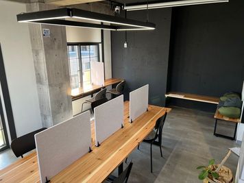 coworking space HITOSHIGOTO 【2】coworking space HITOSHIGOTOの室内の写真