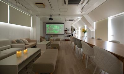 鑑賞会やセミナーにも最適 - chill inn 新大久保【新大久保駅3分】2023年オープン chill inn新大久保【新大久保駅3分】2023年オープンの室内の写真