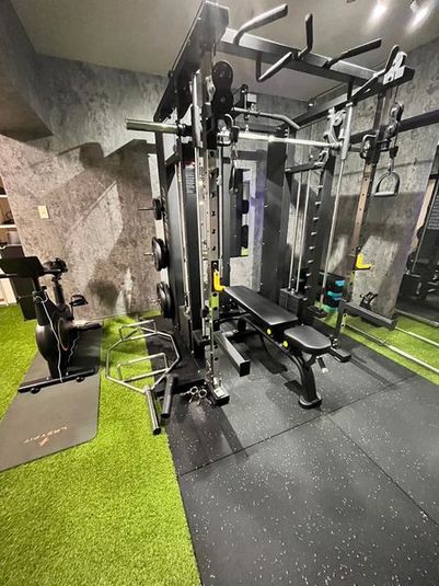 【大橋駅徒歩90秒】シャワー室付きプライベートジム - SLC MOVE　GYM＆FITNESS