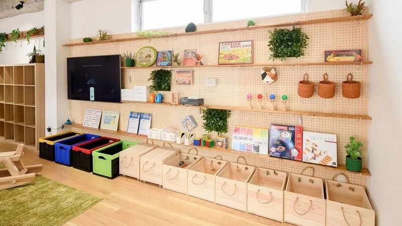 【ラウンジルーム】パーティースペース（～30名） - ウィズダムアカデミー駒沢桜新町校