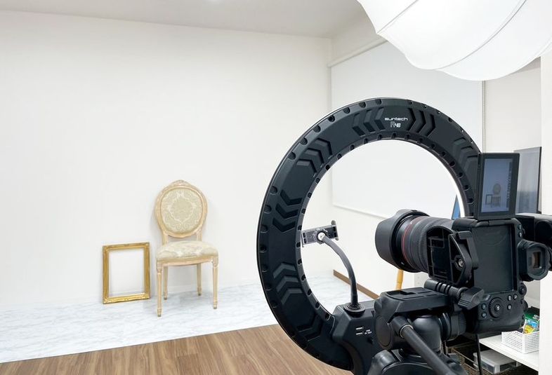 studioES（スタジオ・エス） プロ仕様の撮影機材のセルフ写真館の室内の写真