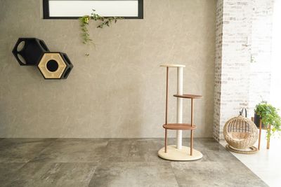 背景、インテリアセットによって
可愛くもスタイリッシュにも撮影が可能です - ペットOK！スタイリッシュな撮影スタジオ ペット商材撮影に特化したレンタルスタジオの室内の写真