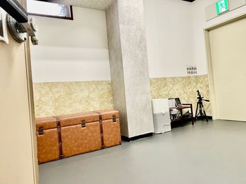 リノリウム床にリニューアル - UraraStudio千葉【京成大久保店】 第7スタジオの室内の写真