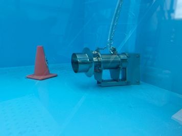 プール内の撹拌機 - 川越・南大塚コンテナプール 外から中が見える！コンテナプールの設備の写真