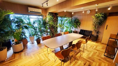 【高田馬場徒歩5分】大量の植物で差別化！ 最大10名✨会議・撮影・配信・取材・面談・セミナー・ワークショップ・ボードゲーム等 - G2S　高田馬場 #1