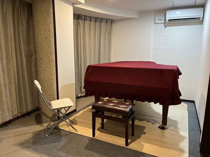 グランドピアノ練習室 - PiVi音楽スタジオ