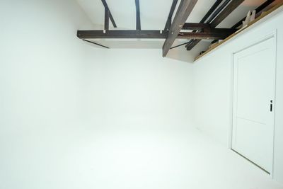 白ホリスペース正面 - KINGSTUDIOの室内の写真