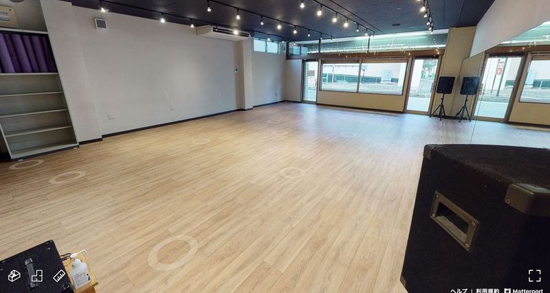 Love Dance Studio Trees ダンスが広々出来るレンタルスペースの室内の写真