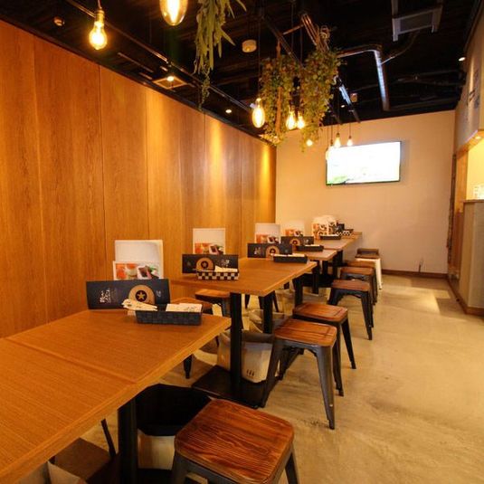 テレビ、カード、ボードゲームにピッタリ岡崎駅1分レンタルスペース - トンガリアーノJR岡崎駅前店