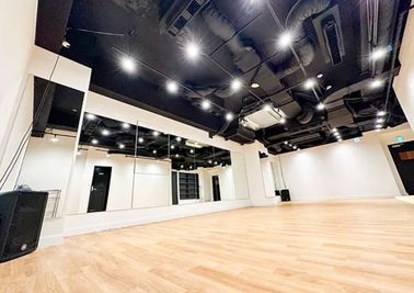 Dance Studio Beauty&Beast 赤坂スタジオ レンタルダンススタジオ の室内の写真