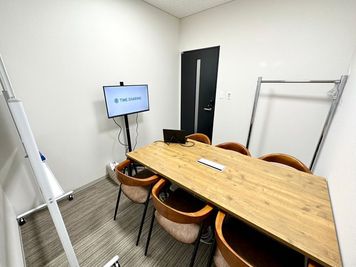【新大阪駅 5分 】オプション料金0円で設備・備品使い放題♪清掃・消毒で衛生面も安心♪便利な駅近 Room C - 【閉店】TIME SHARING 新大阪プライムタワー