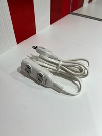 カラオケビッグエコー 天六店 《2～4名用》会議・打ち合わせ用ルーム【サイズS】の室内の写真