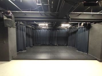 舞台面 - 劇的スペース・オメガ東京の室内の写真
