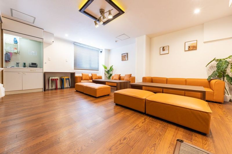 Space Side (603) - Classic Side 新大久保 603