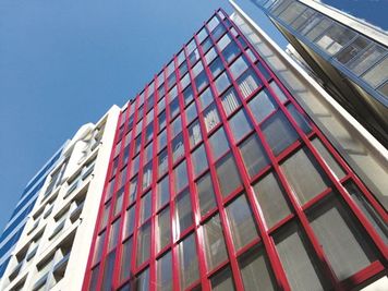 三豊ビル外観です。 - 三豊ビル 30名までの会議スペース401の外観の写真