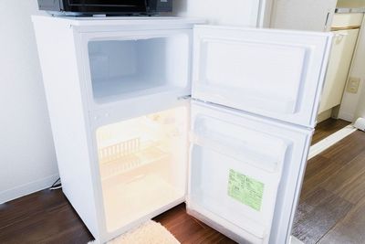 ホールケーキも入るサイズの冷蔵庫です🎂 - Katy(ケイティ)心斎橋 Katy(ケイティ)心斎橋/ピンクを基調とした高級スペース💖の設備の写真