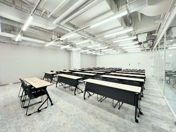 名古屋会議室 広小路本町ビルディング ホール&カンファレンス ROOM A（当日予約OK）（B1階）の室内の写真