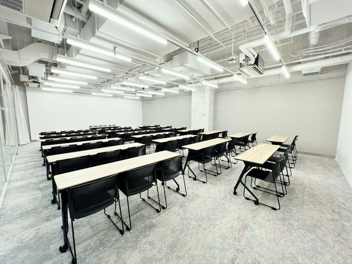 名古屋会議室 広⼩路本町ビルディング ホール&カンファレンス ROOM A（B1階）の室内の写真