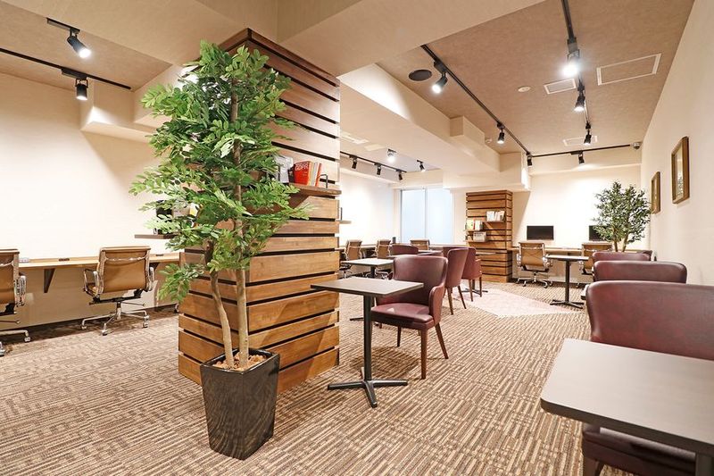 THE HUB 麹町 コワーキングスペース【会話可能エリア】の室内の写真