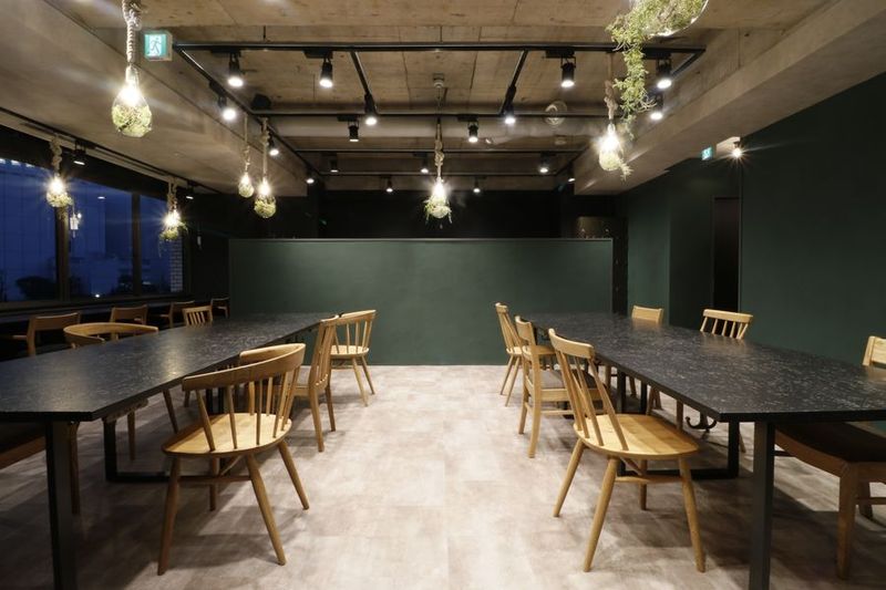 コワーキングスペース【会話可能エリア】 - THE HUB 渋谷