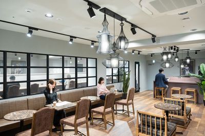 駅チカ！【会話可能エリア】ソロワークに必要なファシリティを全て完備したワークプレイスです。 - THE HUB 四条烏丸