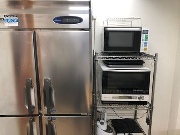 冷凍冷蔵庫、オーブン、レンジ - スタジオカフェ スタジオカフェ（貸切）の設備の写真