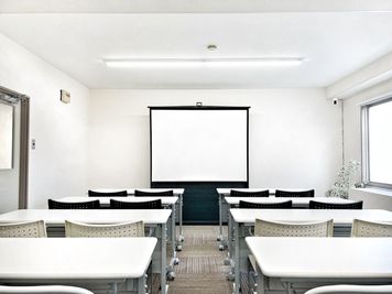 お気軽会議室新大阪cometの室内の写真