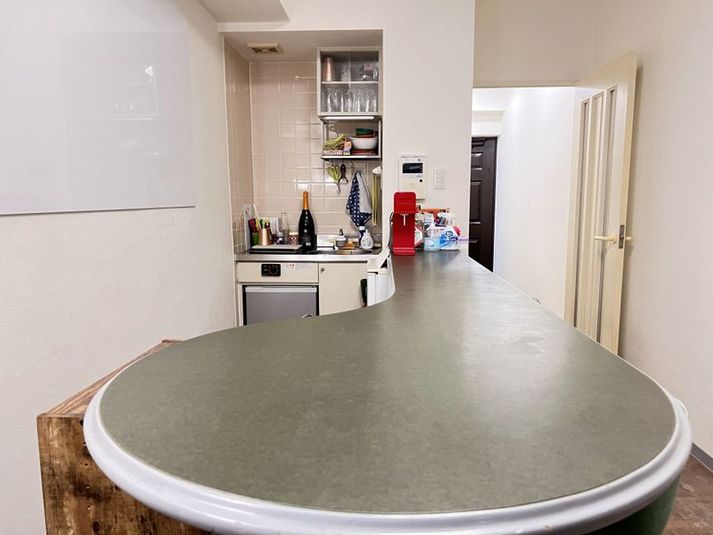 【多目的室】カウンター・炭酸水製造機・台所、会議、交流会に推し！ - 分譲マンション内（専用部分１室）