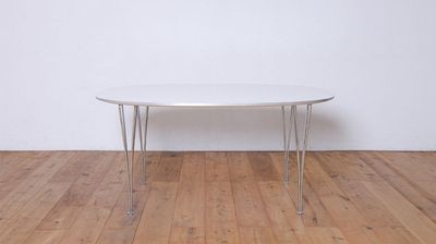 楕円形テーブル(無料備品) - レンタルスタジオ スタジオコードスリーの室内の写真