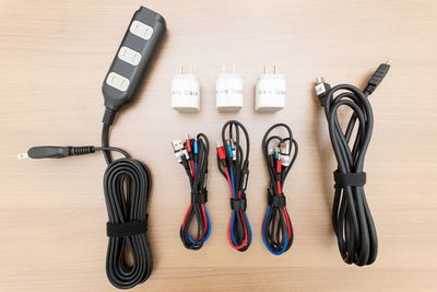 延長コード、充電器、HDMIケーブル - 貸会議室Aivic高田馬場の設備の写真