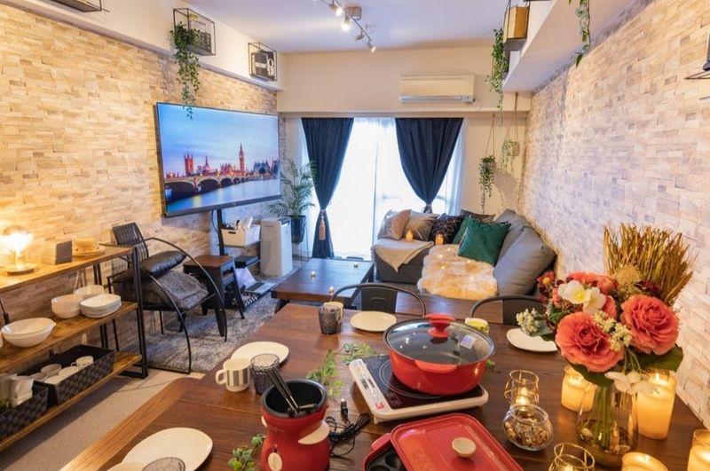 BritishRoom渋谷原宿 10-12名用！65型の超大型TV📺デート💑大人気ボドゲ♤の室内の写真