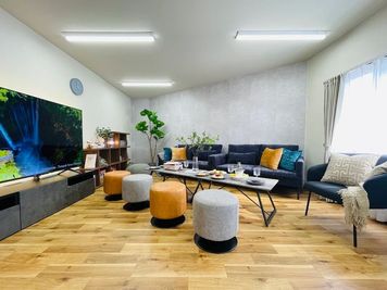 撮影、動画鑑賞にもオススメ✨ - ビスタ名古屋駅前 11〜20名様専用_ビスタ名古屋駅前の室内の写真