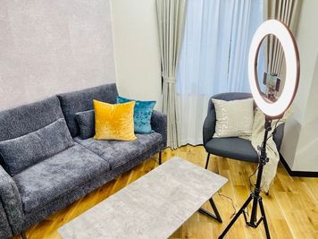 撮影にもオススメ！リングライトもございます。 - ビスタ名古屋駅前 11〜20名様専用_ビスタ名古屋駅前の室内の写真