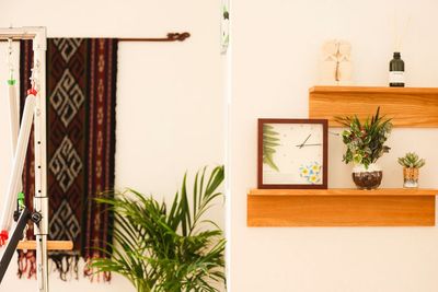 バリ島をイメージした内装となっています - COCOLANCE荻窪店 マシンピラティススタジオ（リフォーマー・ハーフタワー2台）の室内の写真