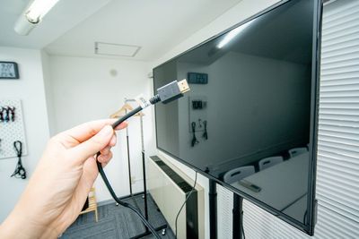 モニター、HDMIケーブル - 貸会議室Aivic新宿の設備の写真