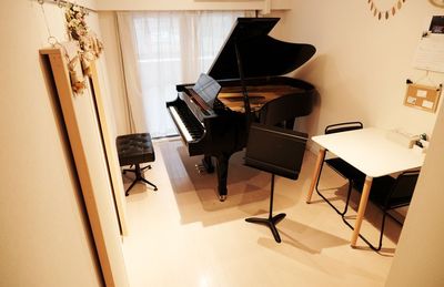 防音マンションの一室で運営しています - KOYUKI PIANO JR板橋駅から徒歩2分の楽器練習室の室内の写真