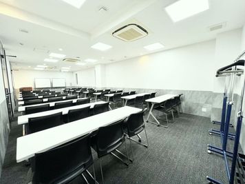 【栄駅直結のサカエ地下街出口より徒歩1分/最大50名】Wi-Fi完備！セミナーに便利な会議室/セルフ設営《レビュー割対象♪》 - 名古屋会議室 ATS広小路ビル栄駅前店
