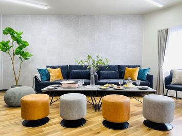 リビングもゆっくりくつろげます💕 - ビスタ名古屋駅前 11〜20名様専用_ビスタ名古屋駅前の室内の写真