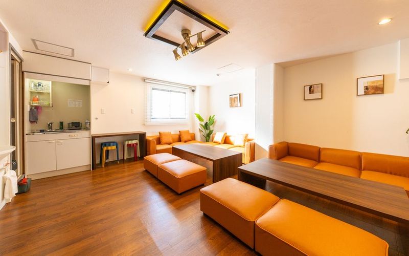 Space Side (603) - Classic Side 新大久保 603