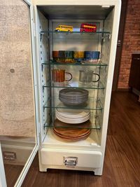 ダルトンキャビネットの本格家具でおしゃれに収納💯 - Chill『チル』天神橋　大阪メトロ『天神橋筋六丁目』徒歩5分 Chill『チル』天神橋　新築物件レンタルスペースの室内の写真