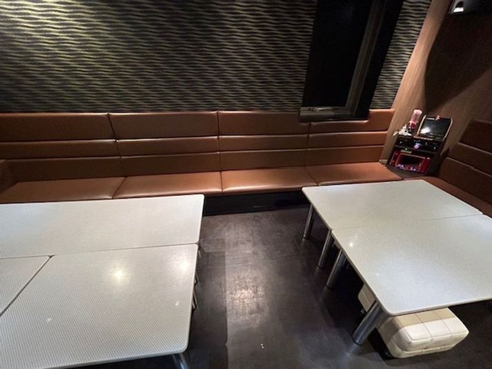 《定員人数～10名用》会議・打ち合わせ用ワークルーム【サイズL】 - カラオケ ビッグエコー京阪守口駅前店