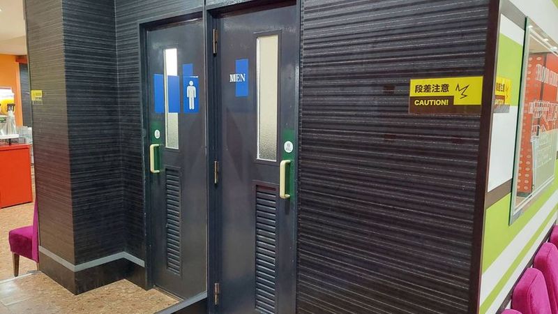 《9～10名用》会議・打ち合わせ用ワークルーム【サイズL】 - カラオケビッグエコー 寝屋川中木田店