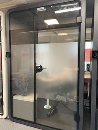 ワークプレイス２GO 目黒 ﾜｰｸﾌﾟﾚｲｽ2GO2名用個室Duo1 目黒駅徒歩4分の室内の写真