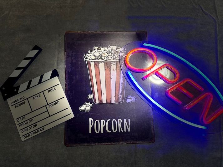 ≪🎬シアタールーム天満🍿≫駅1分🔓150型個室映画館 - シアタールーム天満完全個室映画館🎬駅1分