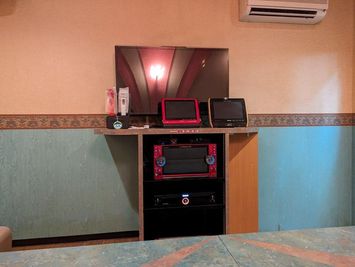 カラオケバナナクラブ＆ビッグエコー 三木店 《1名用》テレワークルームの室内の写真