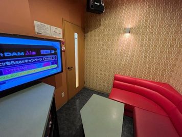 カラオケビッグエコー 坂出店 《1名用》テレワークルームの室内の写真