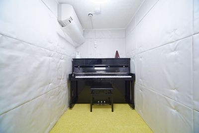 ブリアサロン用賀駅 南口徒歩１分 【即決】ピアノ防音室A（WIFIの室内の写真