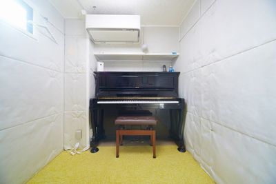 ブリアサロン用賀駅 南口徒歩１分 【即決】ピアノ防音室B（WIFIの室内の写真