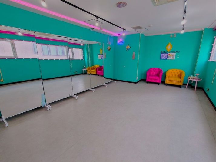 スタジオ／大部屋 4階<ベスト2> - ベストフレンドレンタルスペース